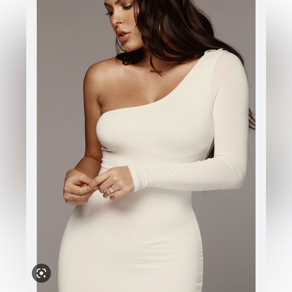 NWT JLUXBASIX IVORY EM ONE SHOULDER BASIC DRESS - Picture 2 of 3